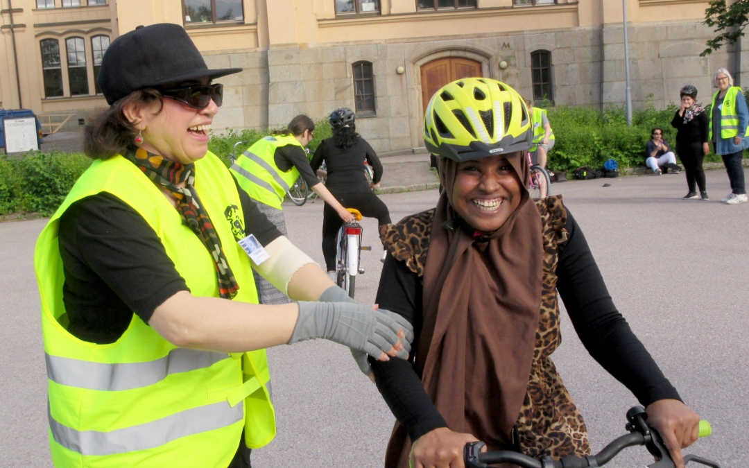 Cykelkurs för nyanlända kvinnor